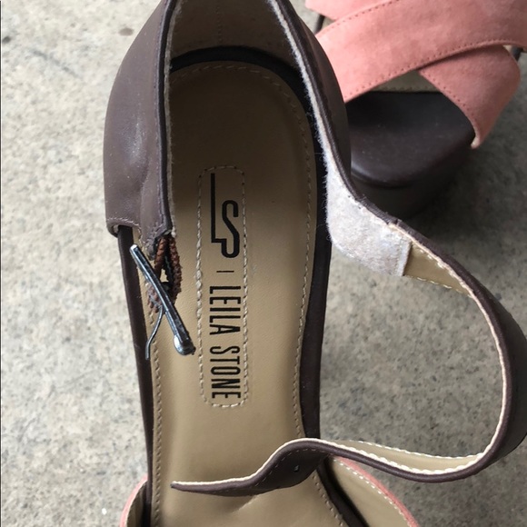 Shoes - Picture 3 of 4